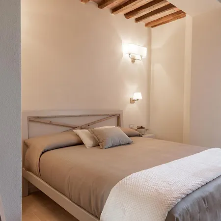 Relais Lungagnola Фермерский дом *