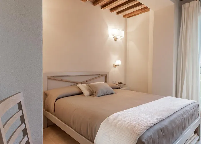 Relais Lungagnola 农家乐 *